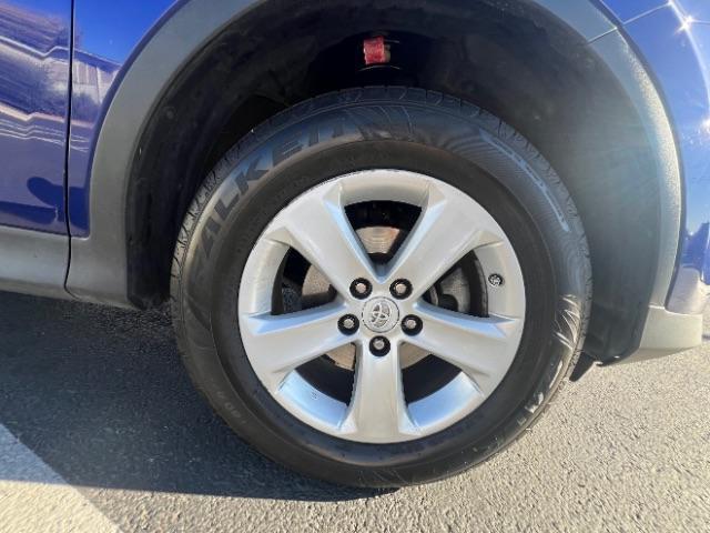 2014 Blue Crush Metallic /Ash Toyota RAV4 XLE (2T3RFREV7EW) with an 2.5L I-4 DOHC engine, Automatic transmission, located at 1865 East Red Hills Pkwy, St. George, 84770, (435) 628-0023, 37.120850, -113.543640 - Photo#9