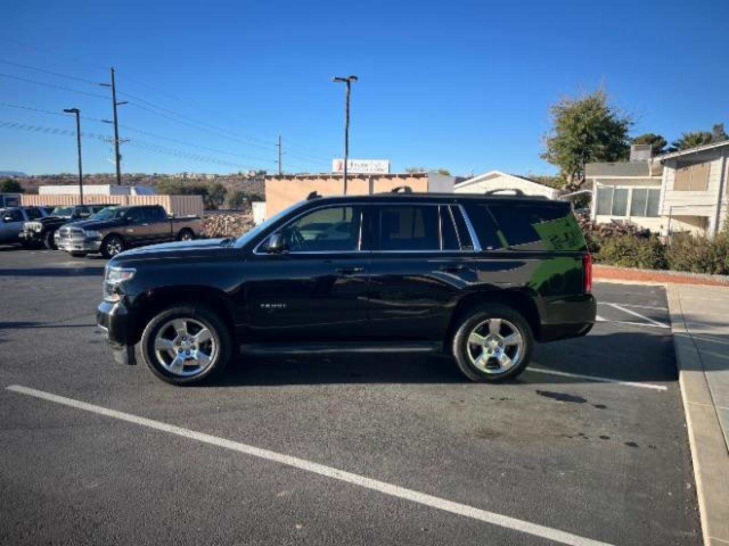 2016 Black /Jet Black Chevrolet Tahoe LT (1GNSKBKC6GR) with an EcoTec3 5.3L V-8 gasoline direct injection engine, Automatic transmission, located at 1865 East Red Hills Pkwy, St. George, 84770, (435) 628-0023, 37.120850, -113.543640 - We specialize in helping ALL people get the best financing available. No matter your credit score, good, bad or none we can get you an amazing rate. Had a bankruptcy, divorce, or repossessions? We give you the green light to get your credit back on the road. Low down and affordable payments that fit - Photo#3