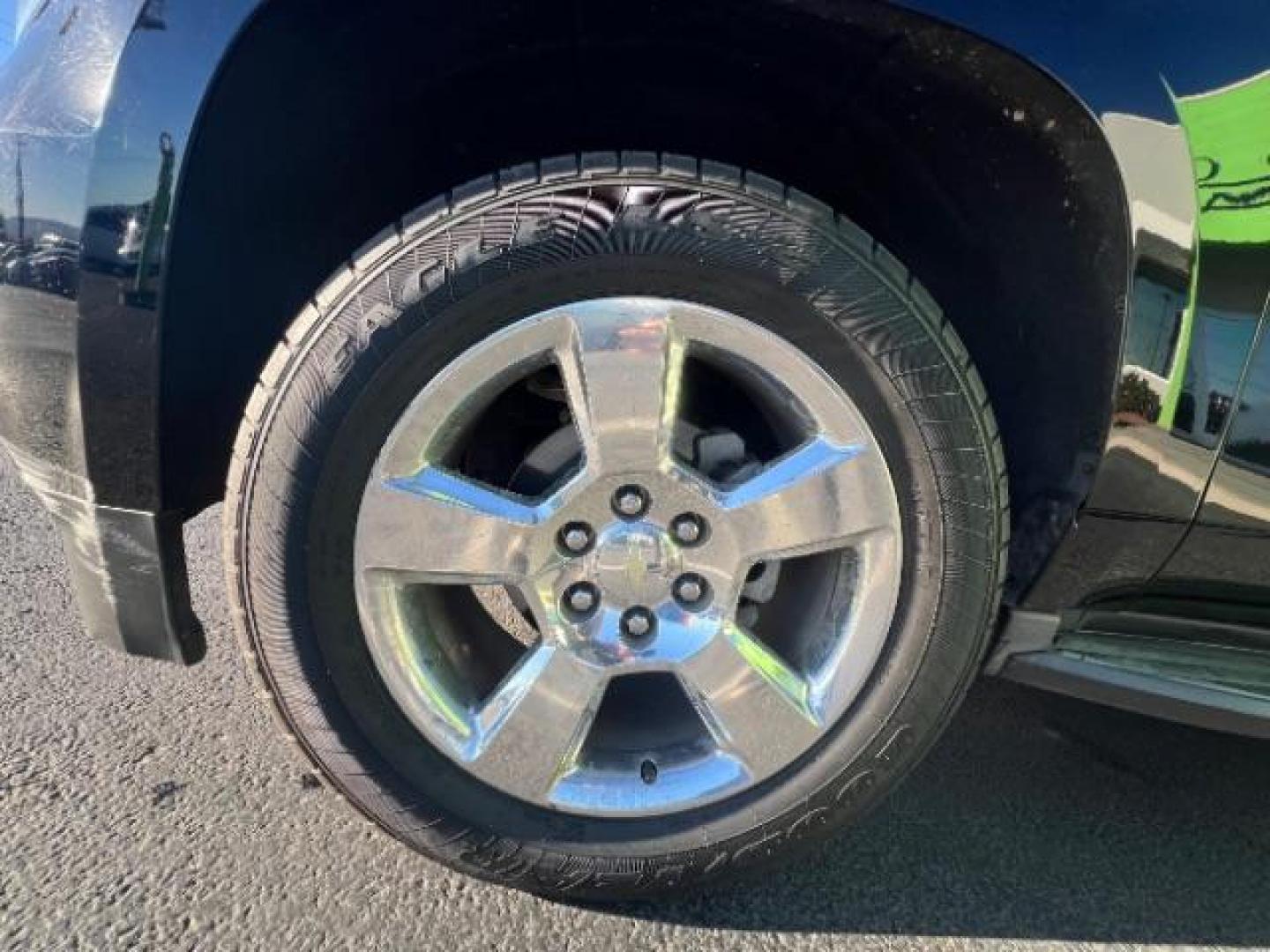 2016 Black /Jet Black Chevrolet Tahoe LT (1GNSKBKC6GR) with an EcoTec3 5.3L V-8 gasoline direct injection engine, Automatic transmission, located at 1865 East Red Hills Pkwy, St. George, 84770, (435) 628-0023, 37.120850, -113.543640 - We specialize in helping ALL people get the best financing available. No matter your credit score, good, bad or none we can get you an amazing rate. Had a bankruptcy, divorce, or repossessions? We give you the green light to get your credit back on the road. Low down and affordable payments that fit - Photo#9