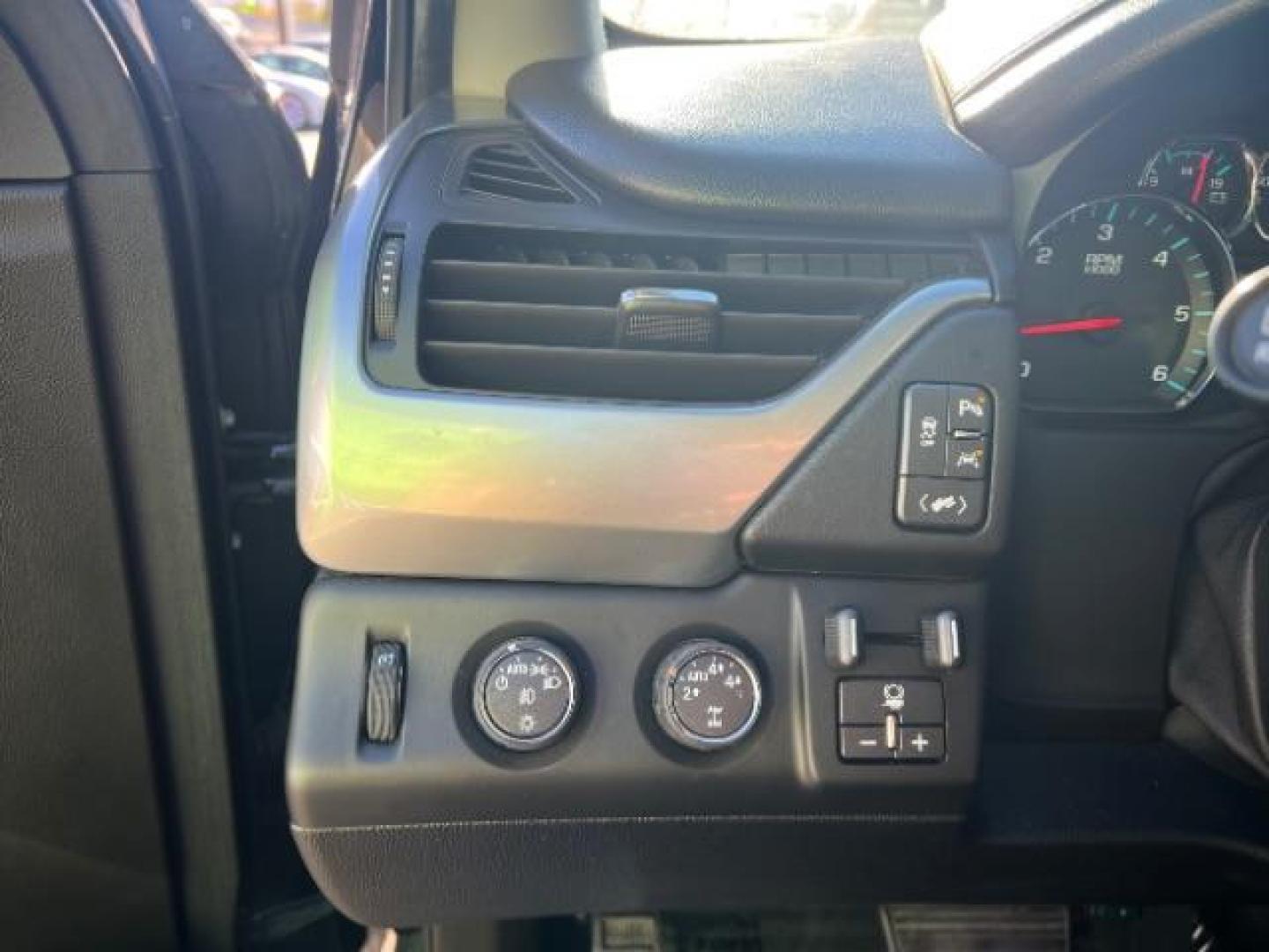 2016 Black /Jet Black Chevrolet Tahoe LT (1GNSKBKC6GR) with an EcoTec3 5.3L V-8 gasoline direct injection engine, Automatic transmission, located at 1865 East Red Hills Pkwy, St. George, 84770, (435) 628-0023, 37.120850, -113.543640 - We specialize in helping ALL people get the best financing available. No matter your credit score, good, bad or none we can get you an amazing rate. Had a bankruptcy, divorce, or repossessions? We give you the green light to get your credit back on the road. Low down and affordable payments that fit - Photo#15