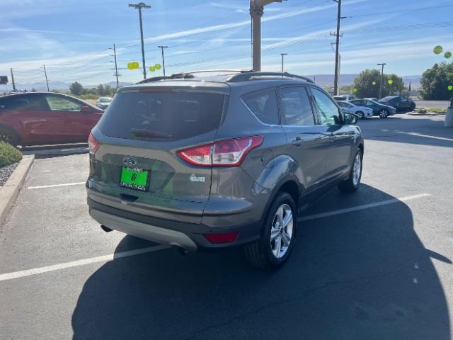 2014 Sterling Gray Metallic /Medium Light Stone Ford Escape SE (1FMCU9GX2EU) with an EcoBoost 1.6L I-4 gasoline direct injection engine, AUTOMATIC transmission, located at 1865 East Red Hills Pkwy, St. George, 84770, (435) 628-0023, 37.120850, -113.543640 - We specialize in helping ALL people get the best financing available. No matter your credit score, good, bad or none we can get you an amazing rate. Had a bankruptcy, divorce, or repossessions? We give you the green light to get your credit back on the road. Low down and affordable payments that fit - Photo#6