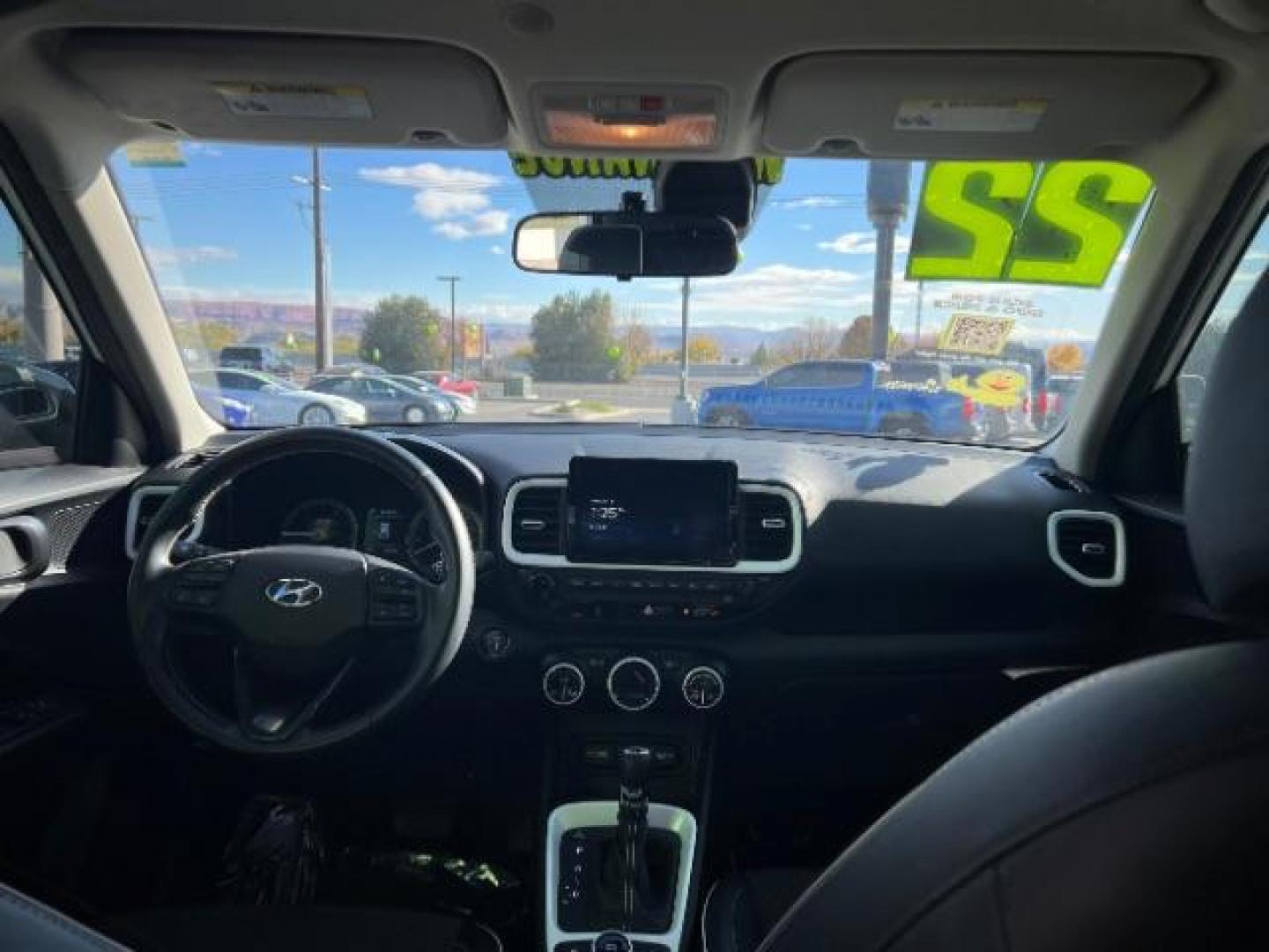 2022 Ceramic White w/Black Roof /Black Hyundai Venue Limited (KMHRC8A30NU) with an Smartstream 1.6L I-4 DOHC engine, Automatic transmission, located at 1865 East Red Hills Pkwy, St. George, 84770, (435) 628-0023, 37.120850, -113.543640 - Photo#22