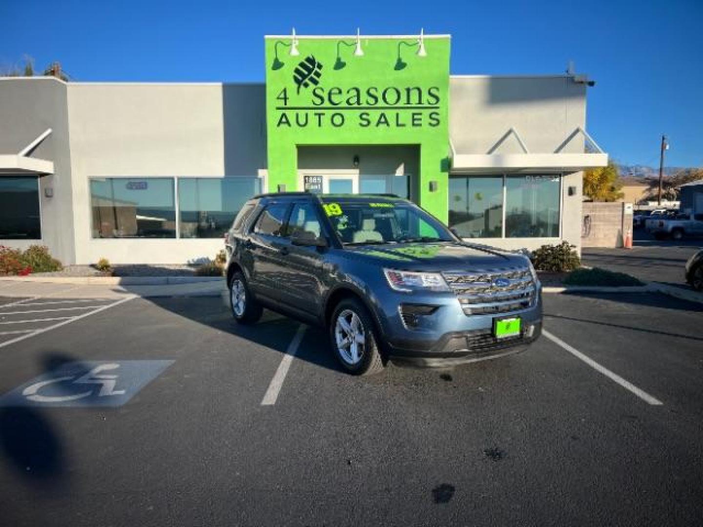 2019 Blue /Black Leather Interior Ford Explorer Base FWD (1FM5K7B8XKG) , Automatic transmission, located at 940 North Main Street, Cedar City, UT, 84720, (435) 628-0023, 37.692936, -113.061897 - We specialize in helping ALL people get the best financing available. No matter your credit score, good, bad or none we can get you an amazing rate. Had a bankruptcy, divorce, or repossessions? We give you the green light to get your credit back on the road. Low down and affordable payments that fit - Photo#0