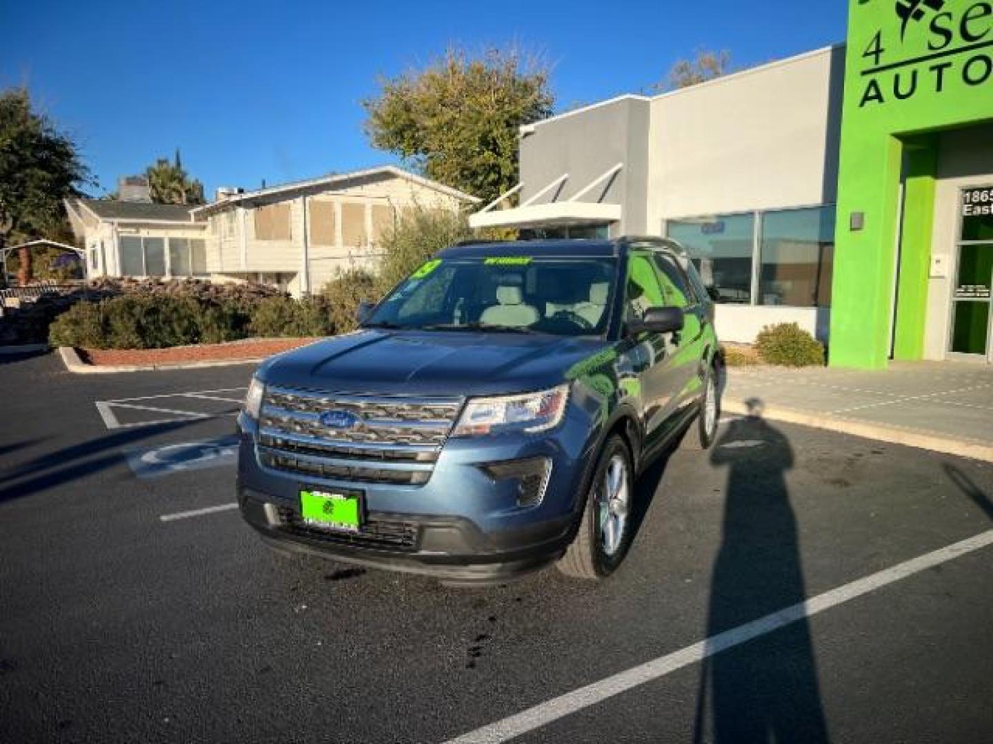 2019 Blue /Black Leather Interior Ford Explorer Base FWD (1FM5K7B8XKG) , Automatic transmission, located at 940 North Main Street, Cedar City, UT, 84720, (435) 628-0023, 37.692936, -113.061897 - We specialize in helping ALL people get the best financing available. No matter your credit score, good, bad or none we can get you an amazing rate. Had a bankruptcy, divorce, or repossessions? We give you the green light to get your credit back on the road. Low down and affordable payments that fit - Photo#2