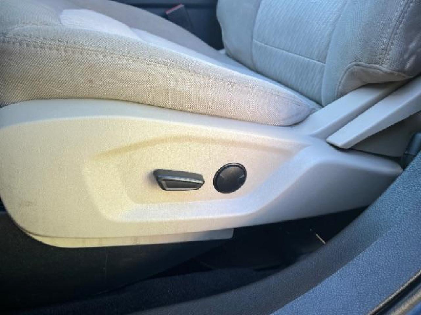 2019 Blue /Black Leather Interior Ford Explorer Base FWD (1FM5K7B8XKG) , Automatic transmission, located at 940 North Main Street, Cedar City, UT, 84720, (435) 628-0023, 37.692936, -113.061897 - We specialize in helping ALL people get the best financing available. No matter your credit score, good, bad or none we can get you an amazing rate. Had a bankruptcy, divorce, or repossessions? We give you the green light to get your credit back on the road. Low down and affordable payments that fit - Photo#13