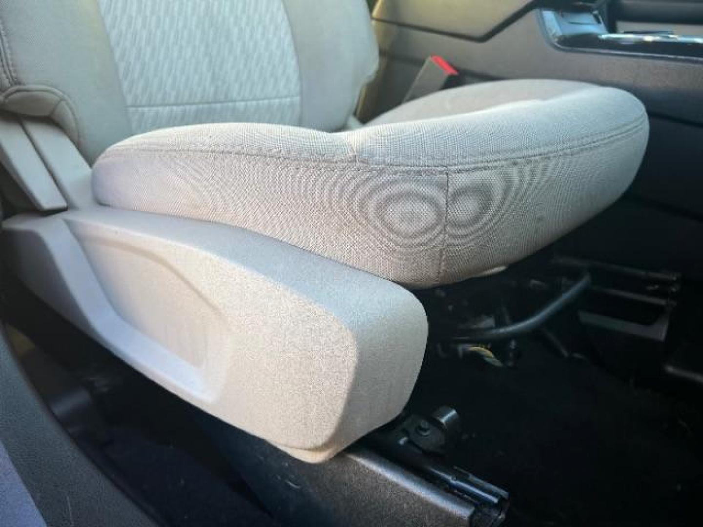 2019 Blue /Black Leather Interior Ford Explorer Base FWD (1FM5K7B8XKG) , Automatic transmission, located at 940 North Main Street, Cedar City, UT, 84720, (435) 628-0023, 37.692936, -113.061897 - We specialize in helping ALL people get the best financing available. No matter your credit score, good, bad or none we can get you an amazing rate. Had a bankruptcy, divorce, or repossessions? We give you the green light to get your credit back on the road. Low down and affordable payments that fit - Photo#30