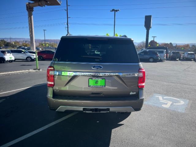 2018 Magnetic Metallic /Ebony, leather Ford Expedition XLT 4WD (1FMJU1JT0JE) with an 3.5L V6 DOHC 24V FFV engine, 6-Speed Automatic transmission, located at 1865 East Red Hills Pkwy, St. George, 84770, (435) 628-0023, 37.120850, -113.543640 - We specialize in helping ALL people get the best financing available. No matter your credit score, good, bad or none we can get you an amazing rate. Had a bankruptcy, divorce, or repossessions? We give you the green light to get your credit back on the road. Low down and affordable payments that fit - Photo#5
