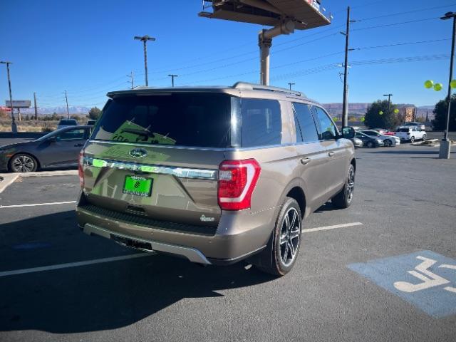 2018 Magnetic Metallic /Ebony, leather Ford Expedition XLT 4WD (1FMJU1JT0JE) with an 3.5L V6 DOHC 24V FFV engine, 6-Speed Automatic transmission, located at 1865 East Red Hills Pkwy, St. George, 84770, (435) 628-0023, 37.120850, -113.543640 - We specialize in helping ALL people get the best financing available. No matter your credit score, good, bad or none we can get you an amazing rate. Had a bankruptcy, divorce, or repossessions? We give you the green light to get your credit back on the road. Low down and affordable payments that fit - Photo#6