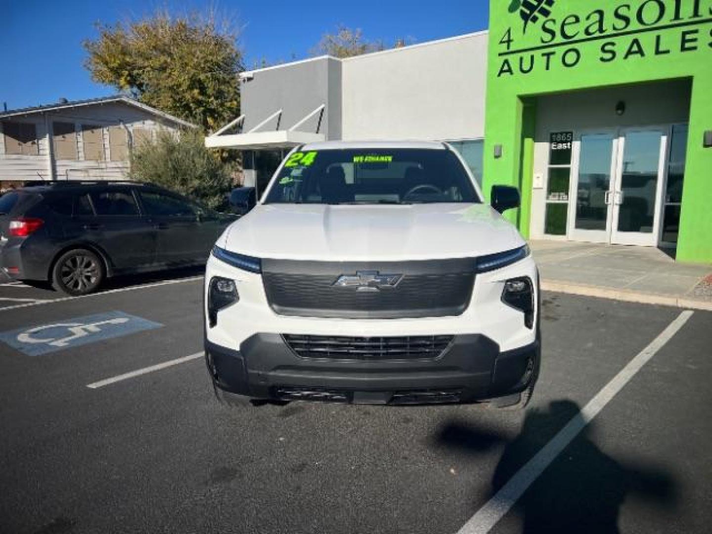 2024 Summit White /Jet Black Chevrolet Silverado EV Work Truck (1GC10UED0RU) with an ELECTRIC engine, Electric transmission, located at 1865 East Red Hills Pkwy, St. George, 84770, (435) 628-0023, 37.120850, -113.543640 - Photo#1