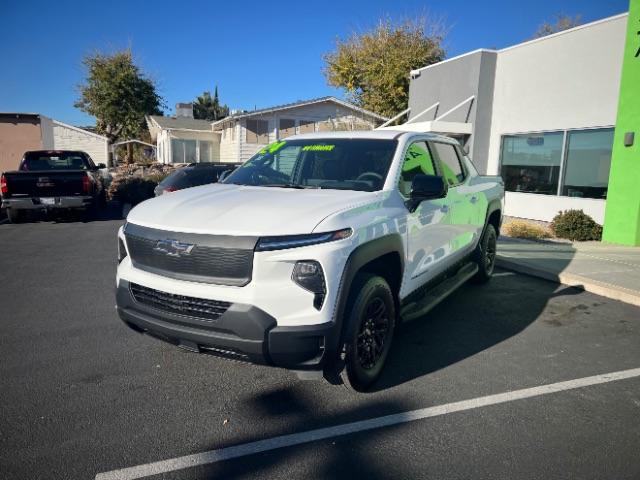 2024 Summit White /Jet Black Chevrolet Silverado EV Work Truck (1GC10UED0RU) with an ELECTRIC engine, Electric transmission, located at 1865 East Red Hills Pkwy, St. George, 84770, (435) 628-0023, 37.120850, -113.543640 - Photo#2