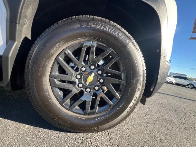 2024 Summit White /Jet Black Chevrolet Silverado EV Work Truck (1GC10UED0RU) with an ELECTRIC engine, Electric transmission, located at 1865 East Red Hills Pkwy, St. George, 84770, (435) 628-0023, 37.120850, -113.543640 - Photo#8