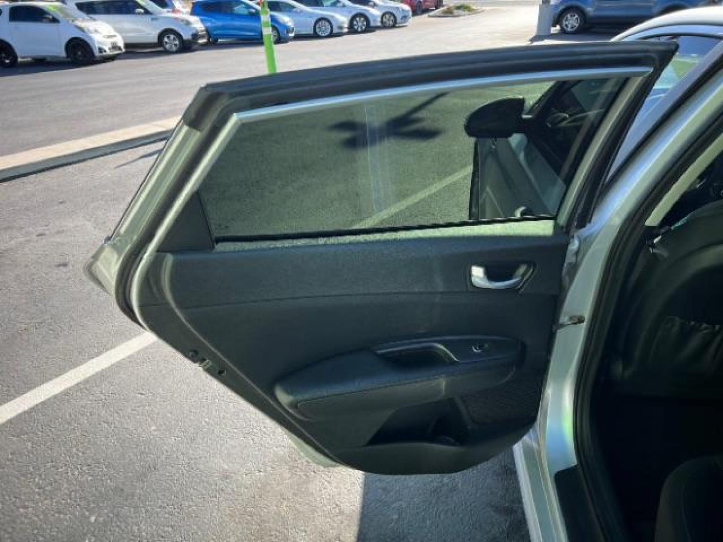 2016 Sparkling Silver /Beige Kia Optima LX (5XXGT4L32GG) with an Theta II 2.4L I-4 gasoline direct injection engine, Automatic transmission, located at 1865 East Red Hills Pkwy, St. George, 84770, (435) 628-0023, 37.120850, -113.543640 - We specialize in helping ALL people get the best financing available. No matter your credit score, good, bad or none we can get you an amazing rate. Had a bankruptcy, divorce, or repossessions? We give you the green light to get your credit back on the road. Low down and affordable payments that fit - Photo#20