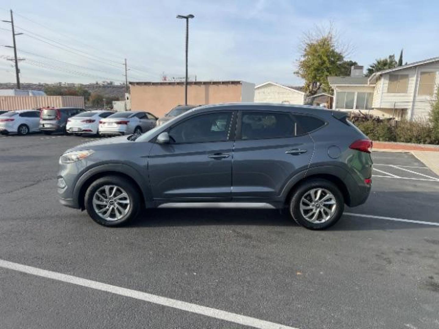 2018 Coliseum Gray /Black Hyundai Tucson SEL (KM8J3CA48JU) with an Nu 2L I-4 gasoline direct injection engine, Automatic transmission, located at 1865 East Red Hills Pkwy, St. George, 84770, (435) 628-0023, 37.120850, -113.543640 - We specialize in helping ALL people get the best financing available. No matter your credit score, good, bad or none we can get you an amazing rate. Had a bankruptcy, divorce, or repossessions? We give you the green light to get your credit back on the road. Low down and affordable payments that fit - Photo#3