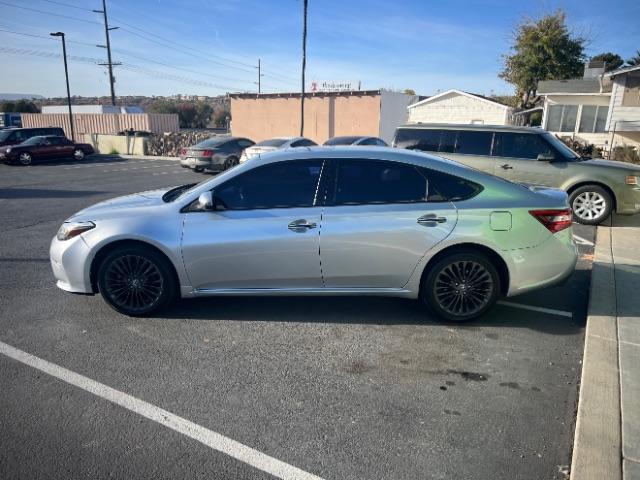 2016 Celestial Silver Metallic /Black Toyota Avalon Touring (4T1BK1EB1GU) with an 3.5L V-6 DOHC engine, Automatic transmission, located at 1865 East Red Hills Pkwy, St. George, 84770, (435) 628-0023, 37.120850, -113.543640 - We specialize in helping ALL people get the best financing available. No matter your credit score, good, bad or none we can get you an amazing rate. Had a bankruptcy, divorce, or repossessions? We give you the green light to get your credit back on the road. Low down and affordable payments that fit - Photo#3