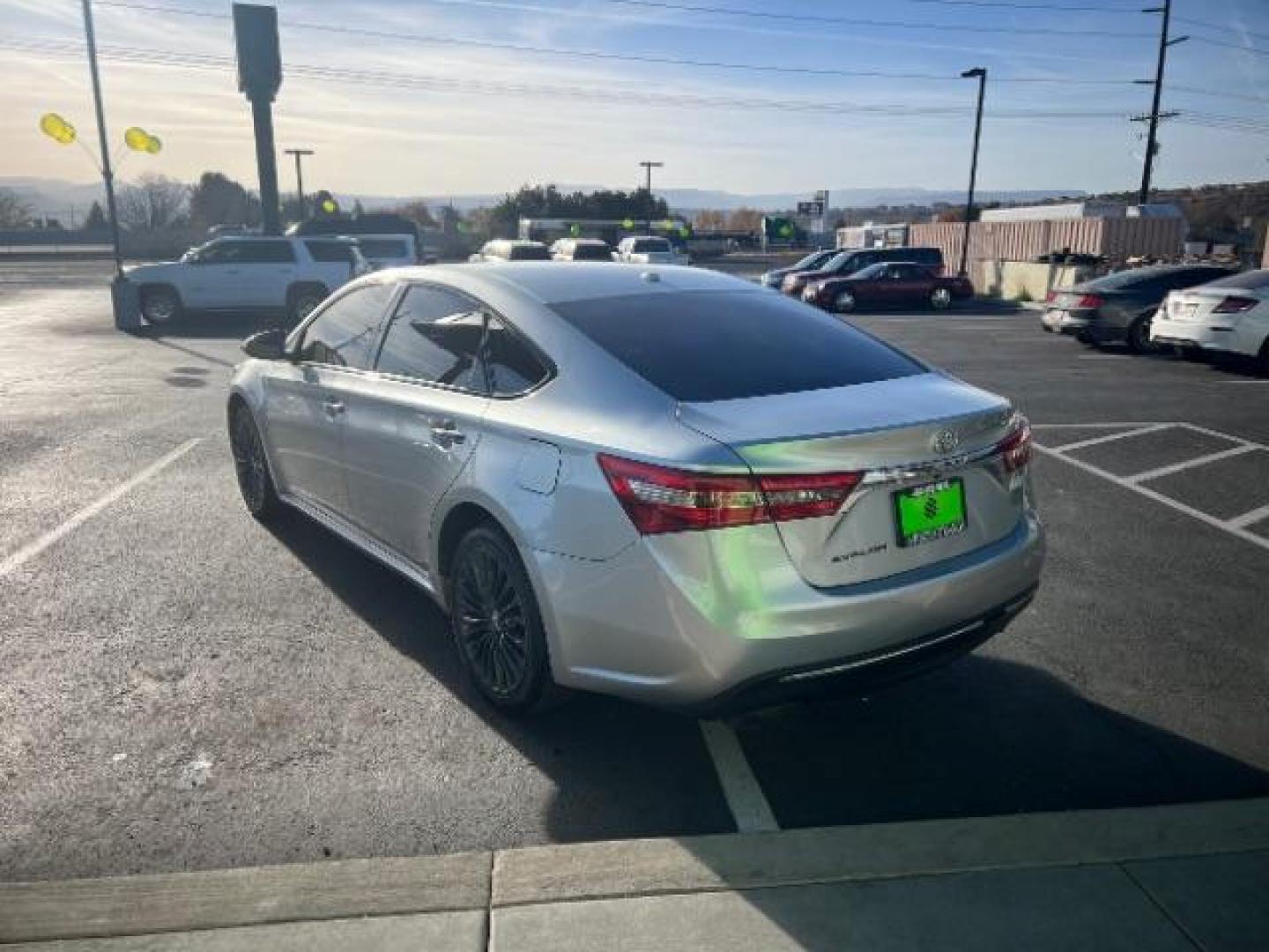 2016 Celestial Silver Metallic /Black Toyota Avalon Touring (4T1BK1EB1GU) with an 3.5L V-6 DOHC engine, Automatic transmission, located at 940 North Main Street, Cedar City, UT, 84720, (435) 628-0023, 37.692936, -113.061897 - We specialize in helping ALL people get the best financing available. No matter your credit score, good, bad or none we can get you an amazing rate. Had a bankruptcy, divorce, or repossessions? We give you the green light to get your credit back on the road. Low down and affordable payments that fit - Photo#4