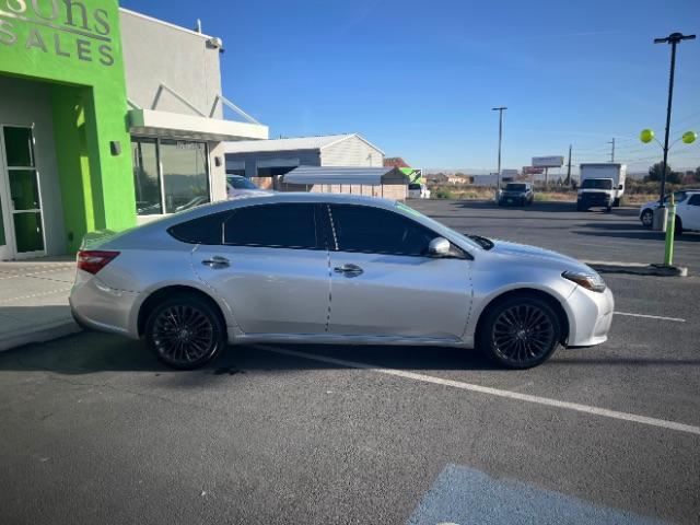 2016 Celestial Silver Metallic /Black Toyota Avalon Touring (4T1BK1EB1GU) with an 3.5L V-6 DOHC engine, Automatic transmission, located at 1865 East Red Hills Pkwy, St. George, 84770, (435) 628-0023, 37.120850, -113.543640 - We specialize in helping ALL people get the best financing available. No matter your credit score, good, bad or none we can get you an amazing rate. Had a bankruptcy, divorce, or repossessions? We give you the green light to get your credit back on the road. Low down and affordable payments that fit - Photo#7