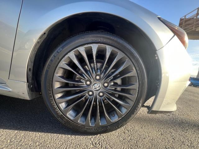 2016 Celestial Silver Metallic /Black Toyota Avalon Touring (4T1BK1EB1GU) with an 3.5L V-6 DOHC engine, Automatic transmission, located at 1865 East Red Hills Pkwy, St. George, 84770, (435) 628-0023, 37.120850, -113.543640 - We specialize in helping ALL people get the best financing available. No matter your credit score, good, bad or none we can get you an amazing rate. Had a bankruptcy, divorce, or repossessions? We give you the green light to get your credit back on the road. Low down and affordable payments that fit - Photo#9