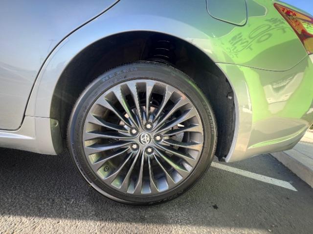 2016 Celestial Silver Metallic /Black Toyota Avalon Touring (4T1BK1EB1GU) with an 3.5L V-6 DOHC engine, Automatic transmission, located at 1865 East Red Hills Pkwy, St. George, 84770, (435) 628-0023, 37.120850, -113.543640 - We specialize in helping ALL people get the best financing available. No matter your credit score, good, bad or none we can get you an amazing rate. Had a bankruptcy, divorce, or repossessions? We give you the green light to get your credit back on the road. Low down and affordable payments that fit - Photo#11