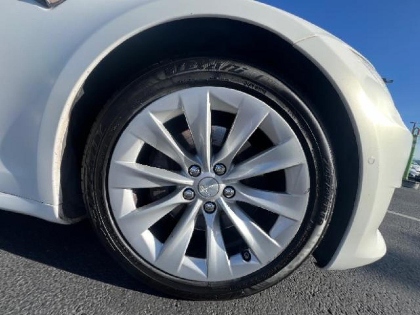 2017 Pearl White Multi-Coat /Black, leather Tesla Model S 90D (5YJSA1E20HF) with an ELECTRIC engine, 1-Speed Automatic transmission, located at 1865 East Red Hills Pkwy, St. George, 84770, (435) 628-0023, 37.120850, -113.543640 - Photo#10