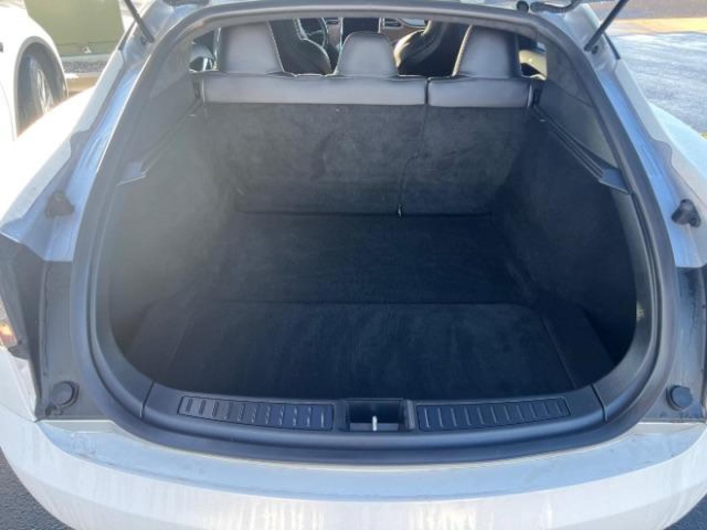 2017 Pearl White Multi-Coat /Black, leather Tesla Model S 90D (5YJSA1E20HF) with an ELECTRIC engine, 1-Speed Automatic transmission, located at 1865 East Red Hills Pkwy, St. George, 84770, (435) 628-0023, 37.120850, -113.543640 - Photo#23