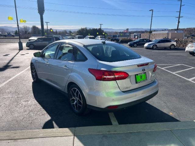2017 Ingot Silver Metallic /Charcoal Black Ford Focus SEL (1FADP3H26HL) with an 2L I-4 gasoline direct injection engine, Automatic transmission, located at 1865 East Red Hills Pkwy, St. George, 84770, (435) 628-0023, 37.120850, -113.543640 - We specialize in helping ALL people get the best financing available. No matter your credit score, good, bad or none we can get you an amazing rate. Had a bankruptcy, divorce, or repossessions? We give you the green light to get your credit back on the road. Low down and affordable payments that fit - Photo#4