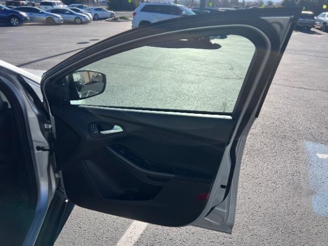 2017 Ingot Silver Metallic /Charcoal Black Ford Focus SEL (1FADP3H26HL) with an 2L I-4 gasoline direct injection engine, Automatic transmission, located at 1865 East Red Hills Pkwy, St. George, 84770, (435) 628-0023, 37.120850, -113.543640 - We specialize in helping ALL people get the best financing available. No matter your credit score, good, bad or none we can get you an amazing rate. Had a bankruptcy, divorce, or repossessions? We give you the green light to get your credit back on the road. Low down and affordable payments that fit - Photo#26