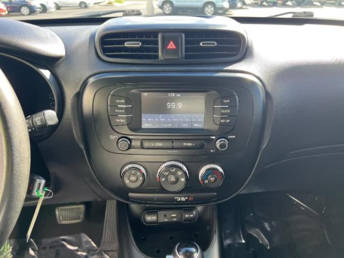 2019 Green /Black Kia Soul Base 6M (KNDJN2A26K7) with an 4 CYL 1.6L engine, AUTOMATIC transmission, located at 1865 East Red Hills Pkwy, St. George, 84770, (435) 628-0023, 37.120850, -113.543640 - We specialize in helping ALL people get the best financing available. No matter your credit score, good, bad or none we can get you an amazing rate. Had a bankruptcy, divorce, or repossessions? We give you the green light to get your credit back on the road. Low down and affordable payments that fit - Photo#17