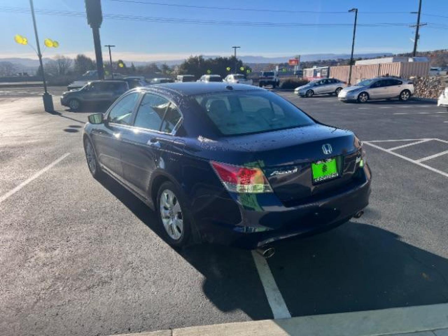 2009 Royal Blue Pearl /Ivory Honda Accord 3.5 EX-L (1HGCP36879A) with an 3.5L V-6 i-VTEC variable valve control engine, Automatic transmission, located at 940 North Main Street, Cedar City, UT, 84720, (435) 628-0023, 37.692936, -113.061897 - We specialize in helping ALL people get the best financing available. No matter your credit score, good, bad or none we can get you an amazing rate. Had a bankruptcy, divorce, or repossessions? We give you the green light to get your credit back on the road. Low down and affordable payments that fit - Photo#4