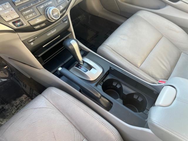 2009 Royal Blue Pearl /Ivory Honda Accord 3.5 EX-L (1HGCP36879A) with an 3.5L V-6 i-VTEC variable valve control engine, Automatic transmission, located at 1865 East Red Hills Pkwy, St. George, 84770, (435) 628-0023, 37.120850, -113.543640 - We specialize in helping ALL people get the best financing available. No matter your credit score, good, bad or none we can get you an amazing rate. Had a bankruptcy, divorce, or repossessions? We give you the green light to get your credit back on the road. Low down and affordable payments that fit - Photo#17