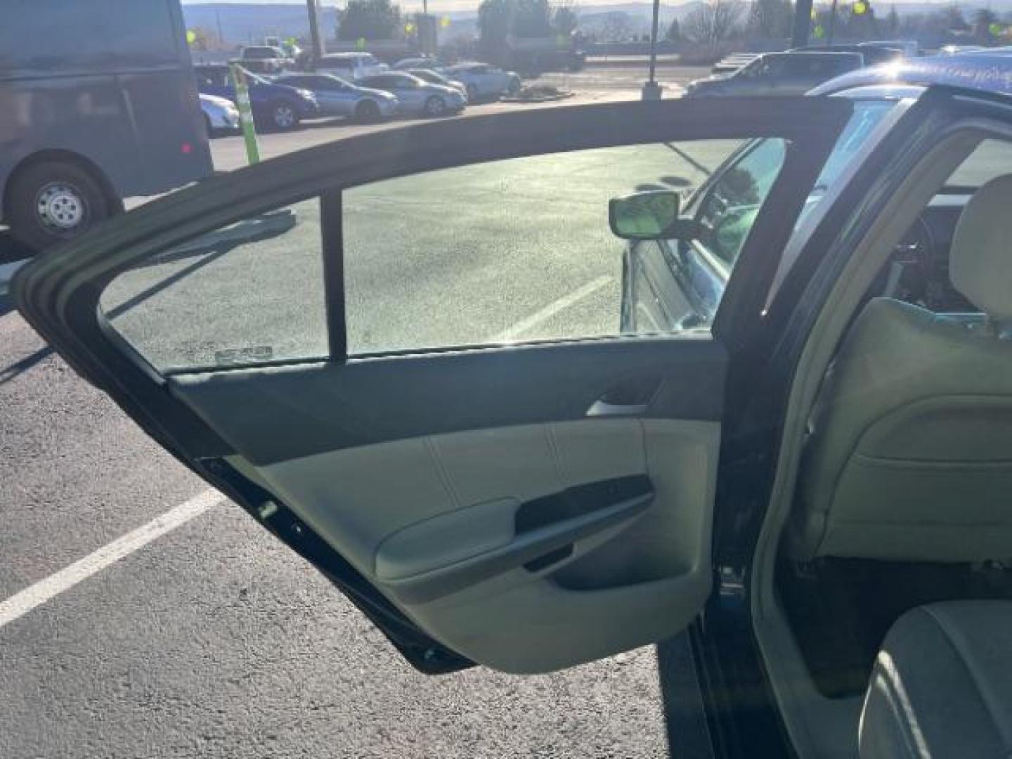 2009 Royal Blue Pearl /Ivory Honda Accord 3.5 EX-L (1HGCP36879A) with an 3.5L V-6 i-VTEC variable valve control engine, Automatic transmission, located at 940 North Main Street, Cedar City, UT, 84720, (435) 628-0023, 37.692936, -113.061897 - We specialize in helping ALL people get the best financing available. No matter your credit score, good, bad or none we can get you an amazing rate. Had a bankruptcy, divorce, or repossessions? We give you the green light to get your credit back on the road. Low down and affordable payments that fit - Photo#19