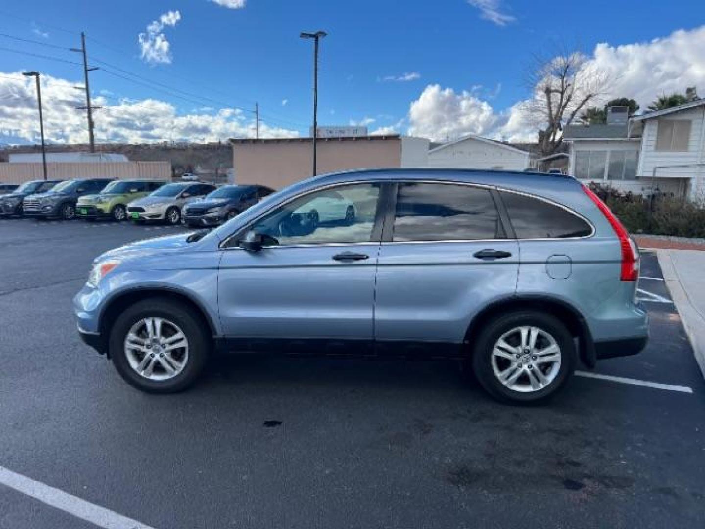 2011 Royal Blue Pearl /Gray Honda CR-V EX (3CZRE3H57BG) with an 2.4L I-4 DOHC engine, Automatic transmission, located at 940 North Main Street, Cedar City, UT, 84720, (435) 628-0023, 37.692936, -113.061897 - We specialize in helping ALL people get the best financing available. No matter your credit score, good, bad or none we can get you an amazing rate. Had a bankruptcy, divorce, or repossessions? We give you the green light to get your credit back on the road. Low down and affordable payments that fit - Photo#3