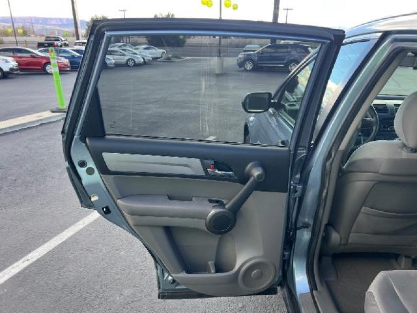 2011 Royal Blue Pearl /Gray Honda CR-V EX (3CZRE3H57BG) with an 2.4L I-4 DOHC engine, Automatic transmission, located at 940 North Main Street, Cedar City, UT, 84720, (435) 628-0023, 37.692936, -113.061897 - We specialize in helping ALL people get the best financing available. No matter your credit score, good, bad or none we can get you an amazing rate. Had a bankruptcy, divorce, or repossessions? We give you the green light to get your credit back on the road. Low down and affordable payments that fit - Photo#19