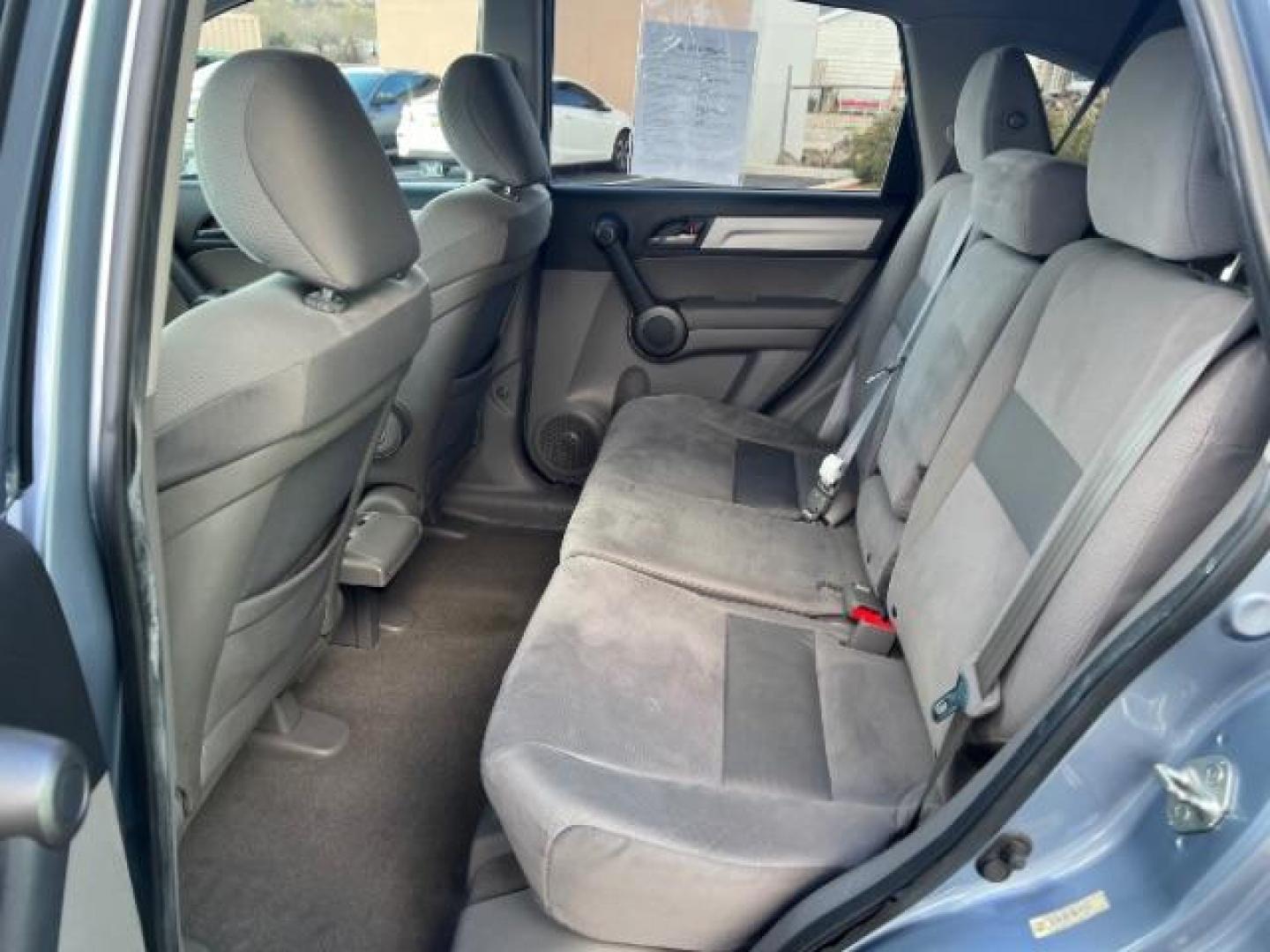 2011 Royal Blue Pearl /Gray Honda CR-V EX (3CZRE3H57BG) with an 2.4L I-4 DOHC engine, Automatic transmission, located at 940 North Main Street, Cedar City, UT, 84720, (435) 628-0023, 37.692936, -113.061897 - We specialize in helping ALL people get the best financing available. No matter your credit score, good, bad or none we can get you an amazing rate. Had a bankruptcy, divorce, or repossessions? We give you the green light to get your credit back on the road. Low down and affordable payments that fit - Photo#20