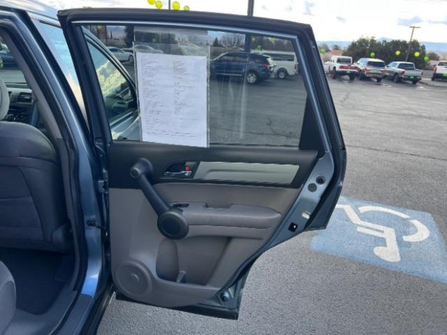 2011 Royal Blue Pearl /Gray Honda CR-V EX (3CZRE3H57BG) with an 2.4L I-4 DOHC engine, Automatic transmission, located at 940 North Main Street, Cedar City, UT, 84720, (435) 628-0023, 37.692936, -113.061897 - We specialize in helping ALL people get the best financing available. No matter your credit score, good, bad or none we can get you an amazing rate. Had a bankruptcy, divorce, or repossessions? We give you the green light to get your credit back on the road. Low down and affordable payments that fit - Photo#24