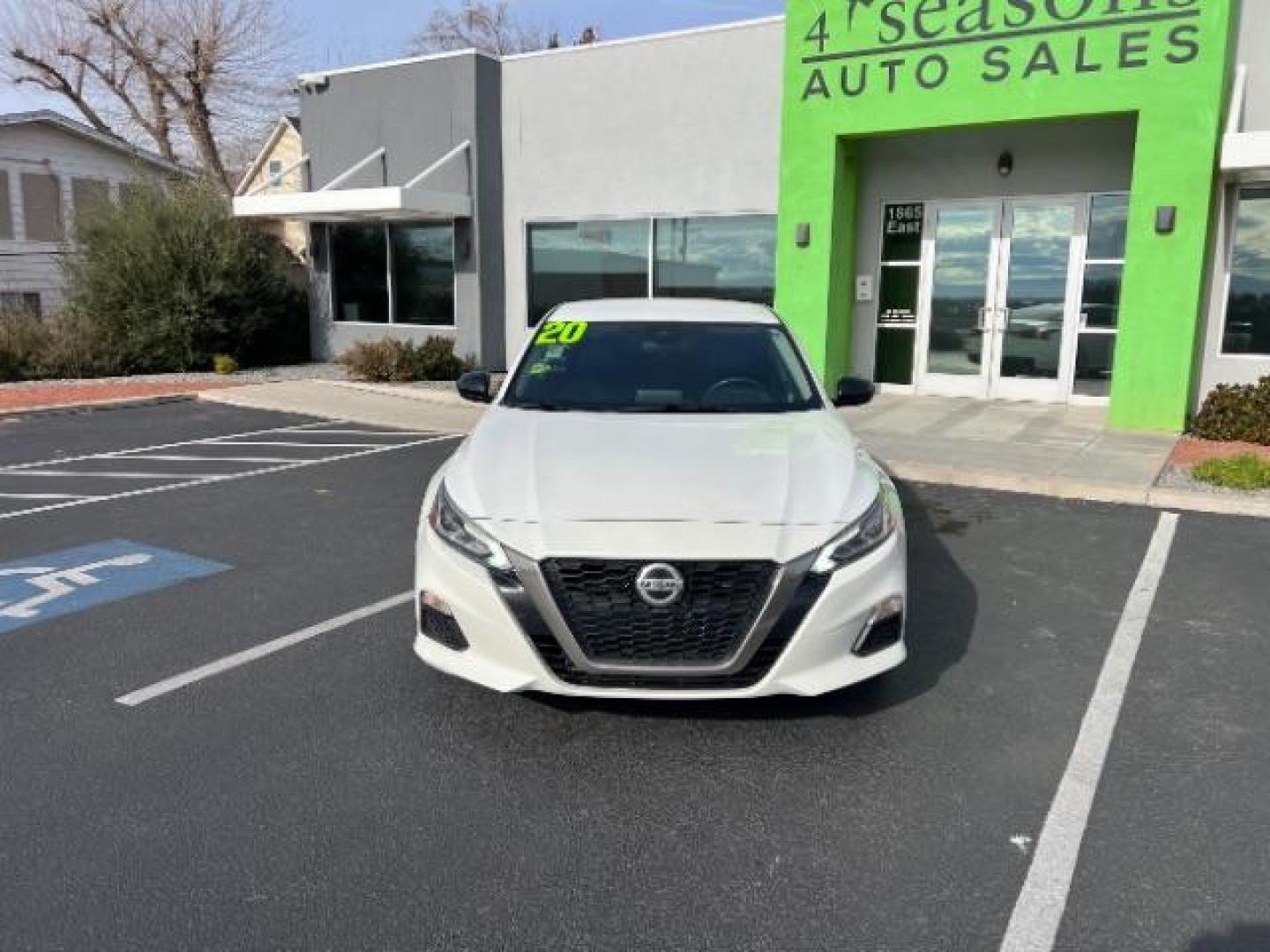 2020 Glacier White /Sport Nissan Altima SR FWD (1N4BL4CV3LN) with an 2.5L I-4 gasoline direct injection engine, Automatic transmission, located at 1865 East Red Hills Pkwy, St. George, 84770, (435) 628-0023, 37.120850, -113.543640 - We specialize in helping ALL people get the best financing available. No matter your credit score, good, bad or none we can get you an amazing rate. Had a bankruptcy, divorce, or repossessions? We give you the green light to get your credit back on the road. Low down and affordable payments that fit - Photo#1