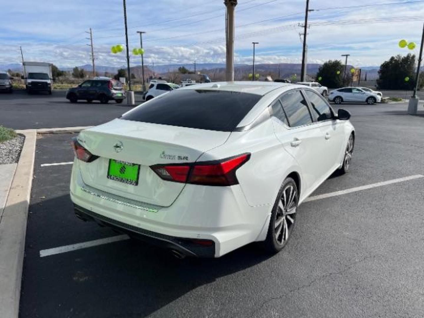 2020 Glacier White /Sport Nissan Altima SR FWD (1N4BL4CV3LN) with an 2.5L I-4 gasoline direct injection engine, Automatic transmission, located at 1865 East Red Hills Pkwy, St. George, 84770, (435) 628-0023, 37.120850, -113.543640 - We specialize in helping ALL people get the best financing available. No matter your credit score, good, bad or none we can get you an amazing rate. Had a bankruptcy, divorce, or repossessions? We give you the green light to get your credit back on the road. Low down and affordable payments that fit - Photo#6