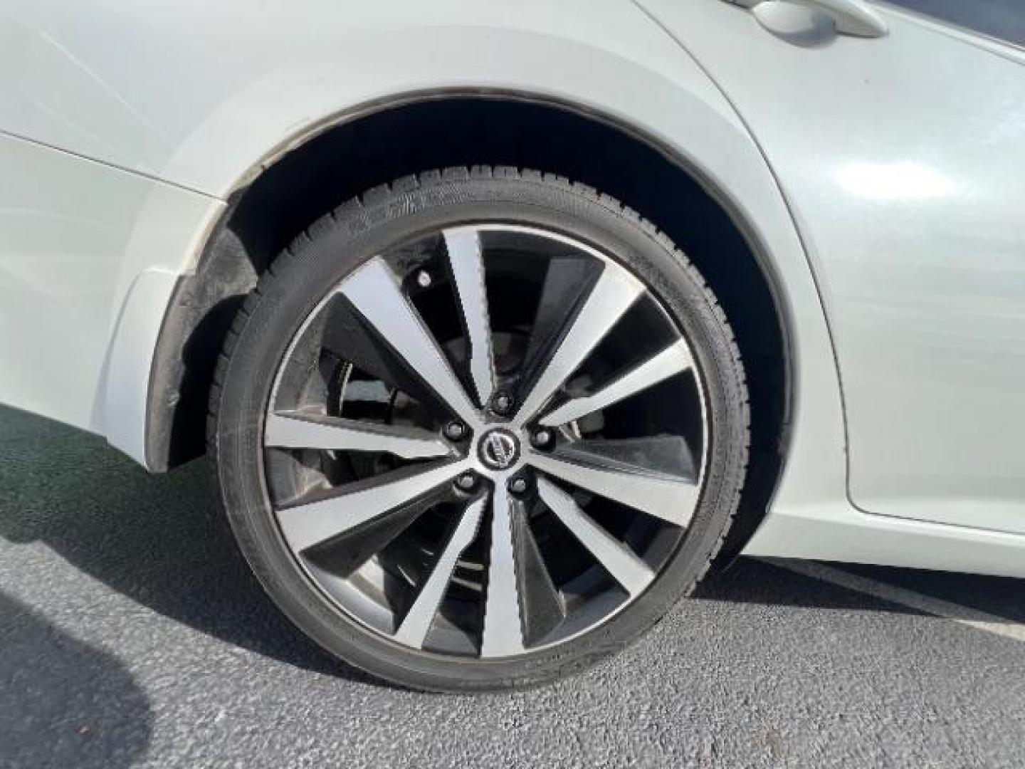 2020 Glacier White /Sport Nissan Altima SR FWD (1N4BL4CV3LN) with an 2.5L I-4 gasoline direct injection engine, Automatic transmission, located at 1865 East Red Hills Pkwy, St. George, 84770, (435) 628-0023, 37.120850, -113.543640 - We specialize in helping ALL people get the best financing available. No matter your credit score, good, bad or none we can get you an amazing rate. Had a bankruptcy, divorce, or repossessions? We give you the green light to get your credit back on the road. Low down and affordable payments that fit - Photo#8