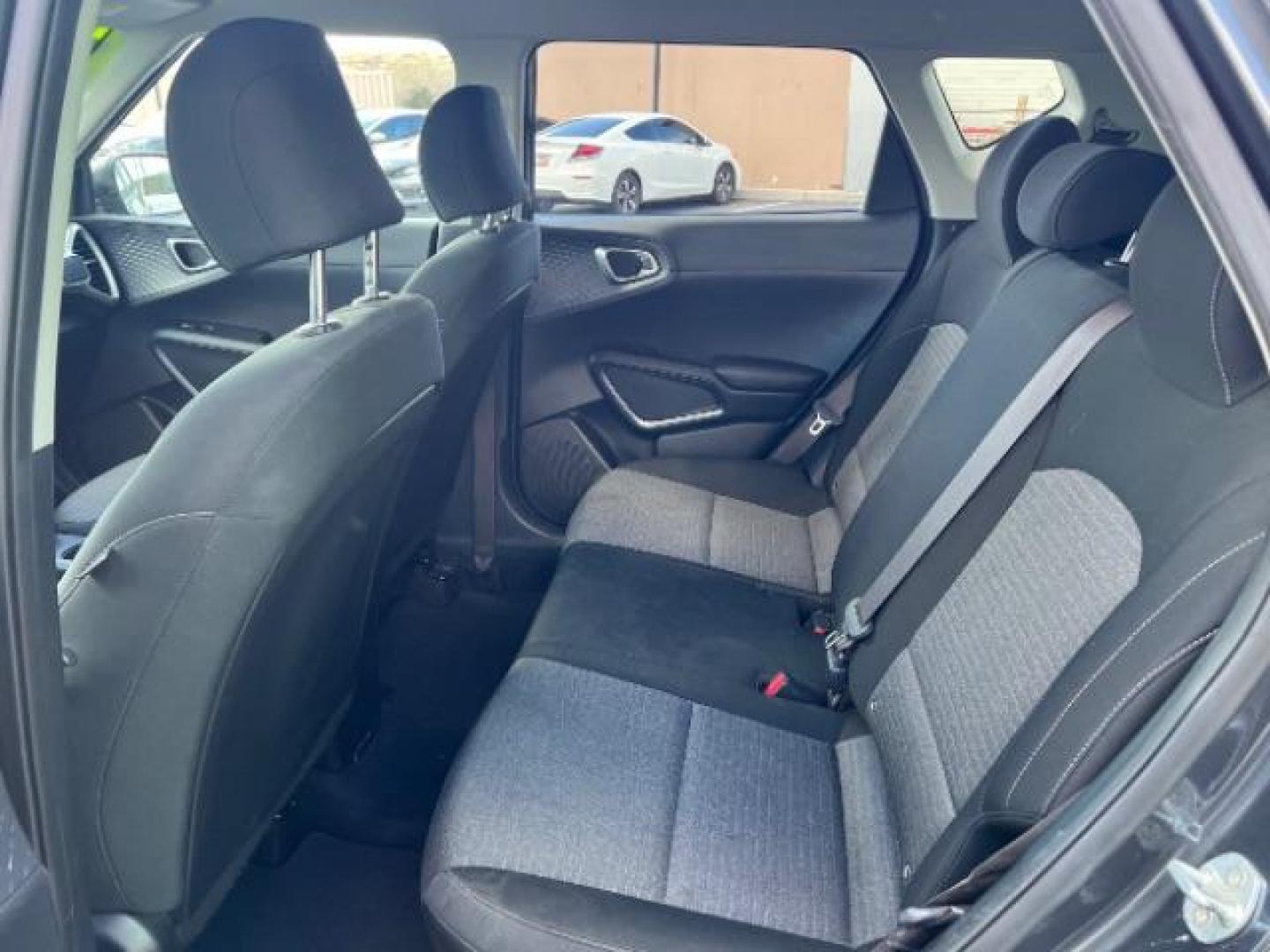 2021 Gravity Gray /Black/Gray Kia Soul S (KNDJ23AUXM7) with an 2L I-4 DOHC engine, Automatic transmission, located at 1865 East Red Hills Pkwy, St. George, 84770, (435) 628-0023, 37.120850, -113.543640 - Photo#22