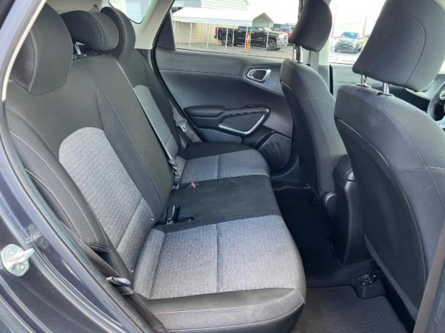 2021 Gravity Gray /Black/Gray Kia Soul S (KNDJ23AUXM7) with an 2L I-4 DOHC engine, Automatic transmission, located at 1865 East Red Hills Pkwy, St. George, 84770, (435) 628-0023, 37.120850, -113.543640 - Photo#26