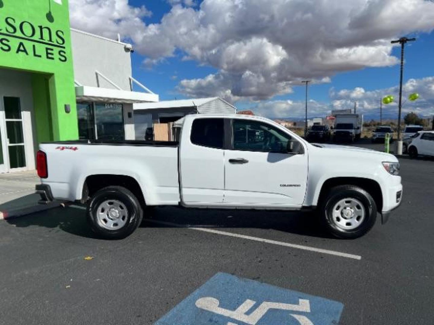 2019 Summit White /Jet Black/Dark Ash Chevrolet Colorado WT (1GCHTBEA1K1) with an 2.5L I-4 gasoline direct injection engine, Automatic transmission, located at 1865 East Red Hills Pkwy, St. George, 84770, (435) 628-0023, 37.120850, -113.543640 - We specialize in helping ALL people get the best financing available. No matter your credit score, good, bad or none we can get you an amazing rate. Had a bankruptcy, divorce, or repossessions? We give you the green light to get your credit back on the road. Low down and affordable payments that fit - Photo#7