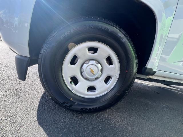 2019 Summit White /Jet Black/Dark Ash Chevrolet Colorado WT (1GCHTBEA1K1) with an 2.5L I-4 gasoline direct injection engine, Automatic transmission, located at 940 North Main Street, Cedar City, UT, 84720, (435) 628-0023, 37.692936, -113.061897 - We specialize in helping ALL people get the best financing available. No matter your credit score, good, bad or none we can get you an amazing rate. Had a bankruptcy, divorce, or repossessions? We give you the green light to get your credit back on the road. Low down and affordable payments that fit - Photo#11