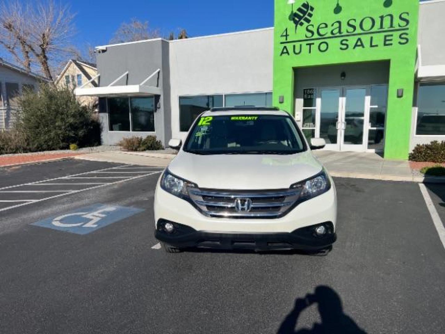 2012 White Diamond Pearl /Beige Honda CR-V EX (5J6RM3H59CL) with an 2.4L I-4 DOHC engine, Automatic transmission, located at 1865 East Red Hills Pkwy, St. George, 84770, (435) 628-0023, 37.120850, -113.543640 - We specialize in helping ALL people get the best financing available. No matter your credit score, good, bad or none we can get you an amazing rate. Had a bankruptcy, divorce, or repossessions? We give you the green light to get your credit back on the road. Low down and affordable payments that fit - Photo#1