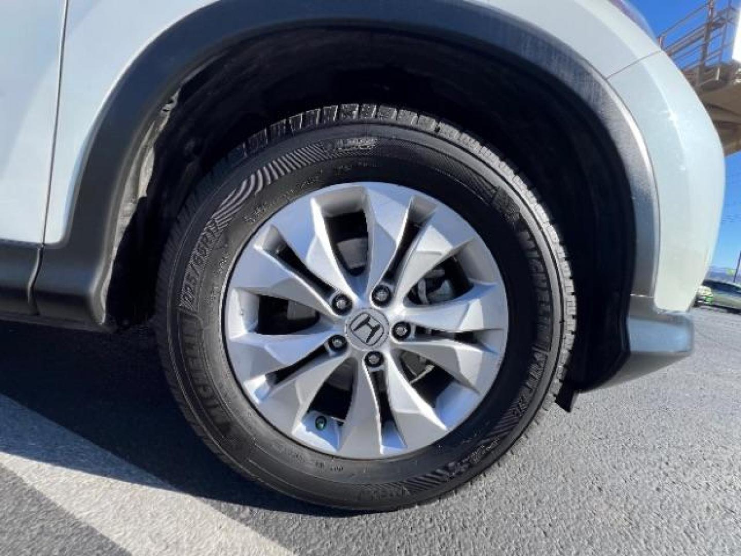 2012 White Diamond Pearl /Beige Honda CR-V EX (5J6RM3H59CL) with an 2.4L I-4 DOHC engine, Automatic transmission, located at 1865 East Red Hills Pkwy, St. George, 84770, (435) 628-0023, 37.120850, -113.543640 - We specialize in helping ALL people get the best financing available. No matter your credit score, good, bad or none we can get you an amazing rate. Had a bankruptcy, divorce, or repossessions? We give you the green light to get your credit back on the road. Low down and affordable payments that fit - Photo#7