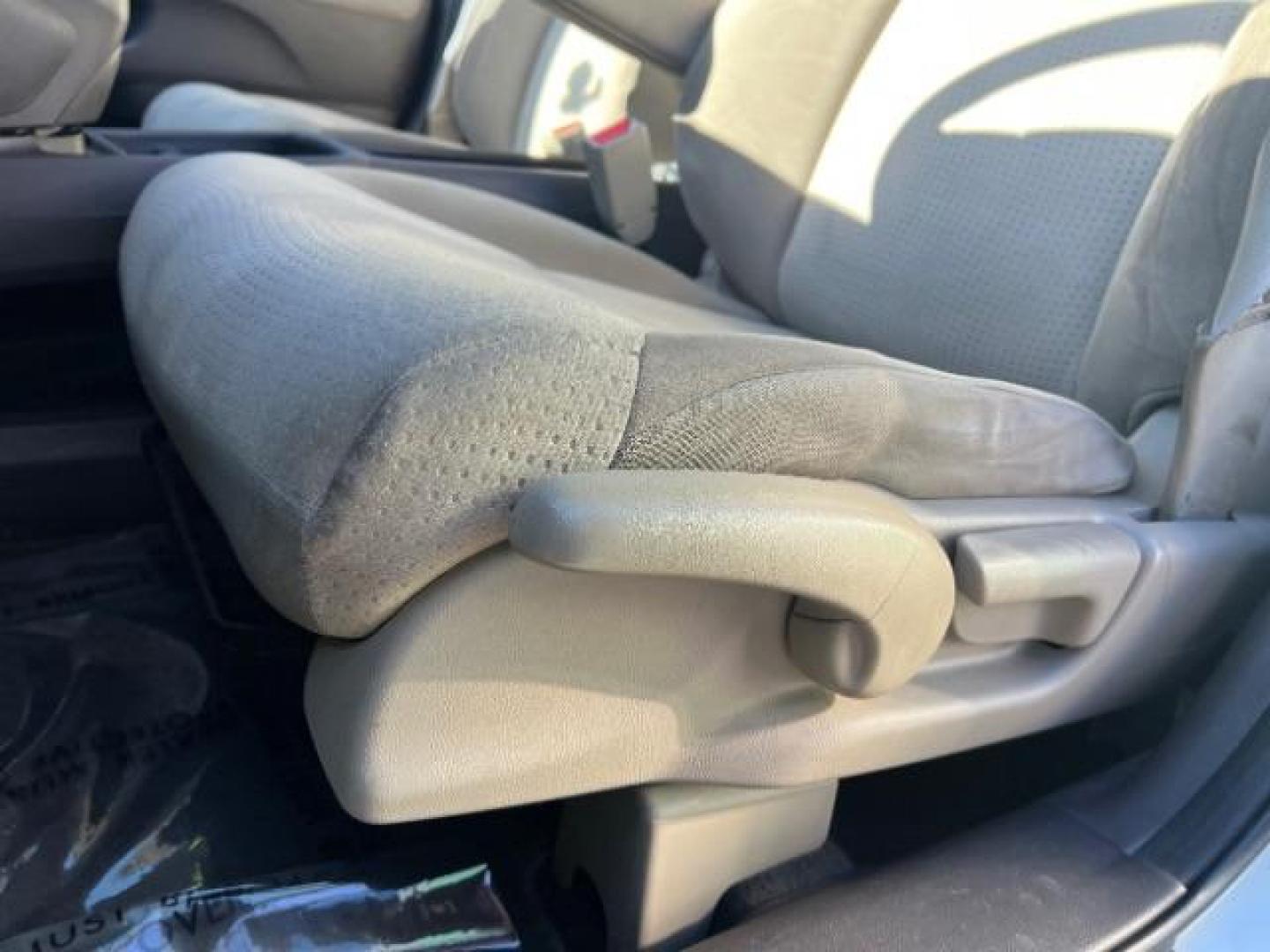 2012 White Diamond Pearl /Beige Honda CR-V EX (5J6RM3H59CL) with an 2.4L I-4 DOHC engine, Automatic transmission, located at 1865 East Red Hills Pkwy, St. George, 84770, (435) 628-0023, 37.120850, -113.543640 - We specialize in helping ALL people get the best financing available. No matter your credit score, good, bad or none we can get you an amazing rate. Had a bankruptcy, divorce, or repossessions? We give you the green light to get your credit back on the road. Low down and affordable payments that fit - Photo#12