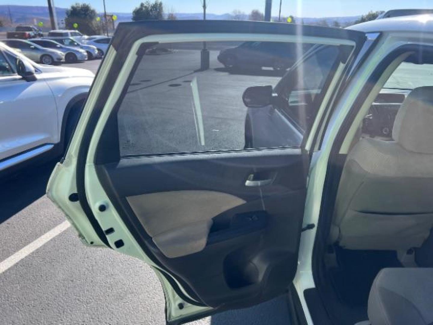 2012 White Diamond Pearl /Beige Honda CR-V EX (5J6RM3H59CL) with an 2.4L I-4 DOHC engine, Automatic transmission, located at 1865 East Red Hills Pkwy, St. George, 84770, (435) 628-0023, 37.120850, -113.543640 - We specialize in helping ALL people get the best financing available. No matter your credit score, good, bad or none we can get you an amazing rate. Had a bankruptcy, divorce, or repossessions? We give you the green light to get your credit back on the road. Low down and affordable payments that fit - Photo#18