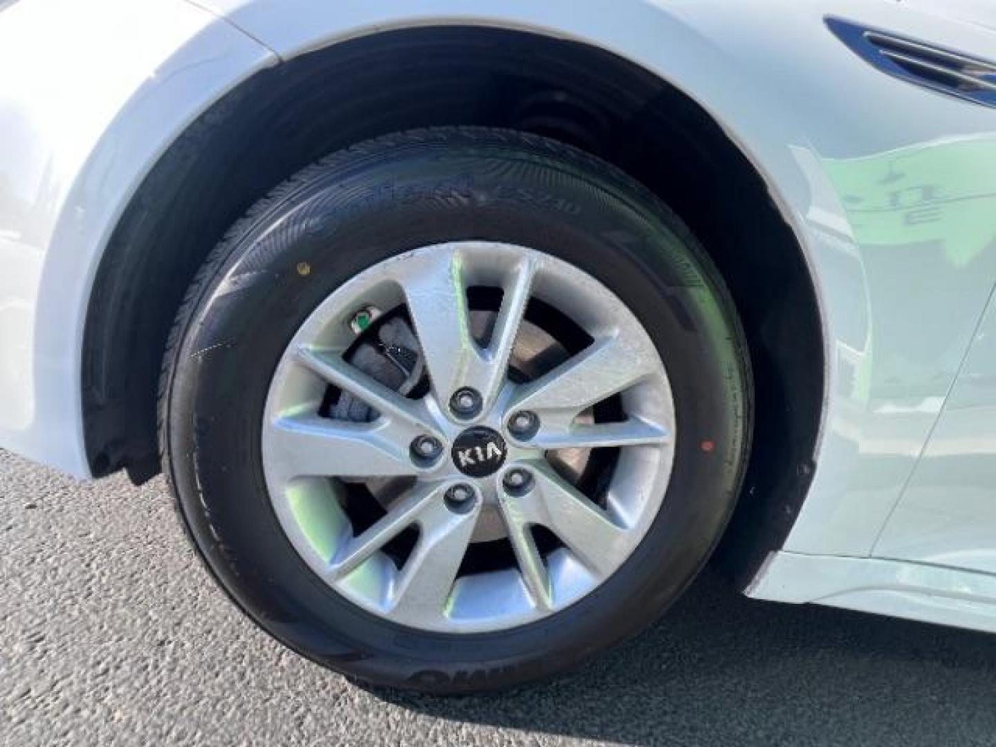 2017 Snow White Pearl /Black Kia Optima LX (5XXGT4L38HG) with an Theta II 2.4L I-4 gasoline direct injection engine, Automatic transmission, located at 1865 East Red Hills Pkwy, St. George, 84770, (435) 628-0023, 37.120850, -113.543640 - We specialize in helping ALL people get the best financing available. No matter your credit score, good, bad or none we can get you an amazing rate. Had a bankruptcy, divorce, or repossessions? We give you the green light to get your credit back on the road. Low down and affordable payments that fit - Photo#10