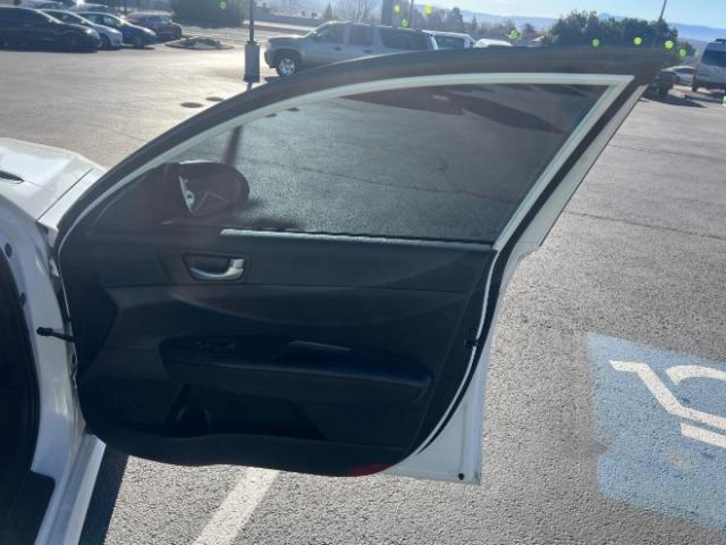 2017 Snow White Pearl /Black Kia Optima LX (5XXGT4L38HG) with an Theta II 2.4L I-4 gasoline direct injection engine, Automatic transmission, located at 1865 East Red Hills Pkwy, St. George, 84770, (435) 628-0023, 37.120850, -113.543640 - We specialize in helping ALL people get the best financing available. No matter your credit score, good, bad or none we can get you an amazing rate. Had a bankruptcy, divorce, or repossessions? We give you the green light to get your credit back on the road. Low down and affordable payments that fit - Photo#27