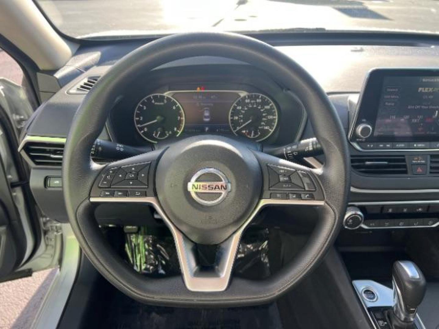 2020 Brilliant Silver Metallic /Charcoal Nissan Altima S FWD (1N4BL4BV0LC) with an 2.5L I-4 gasoline direct injection engine, Automatic transmission, located at 940 North Main Street, Cedar City, UT, 84720, (435) 628-0023, 37.692936, -113.061897 - Photo#15
