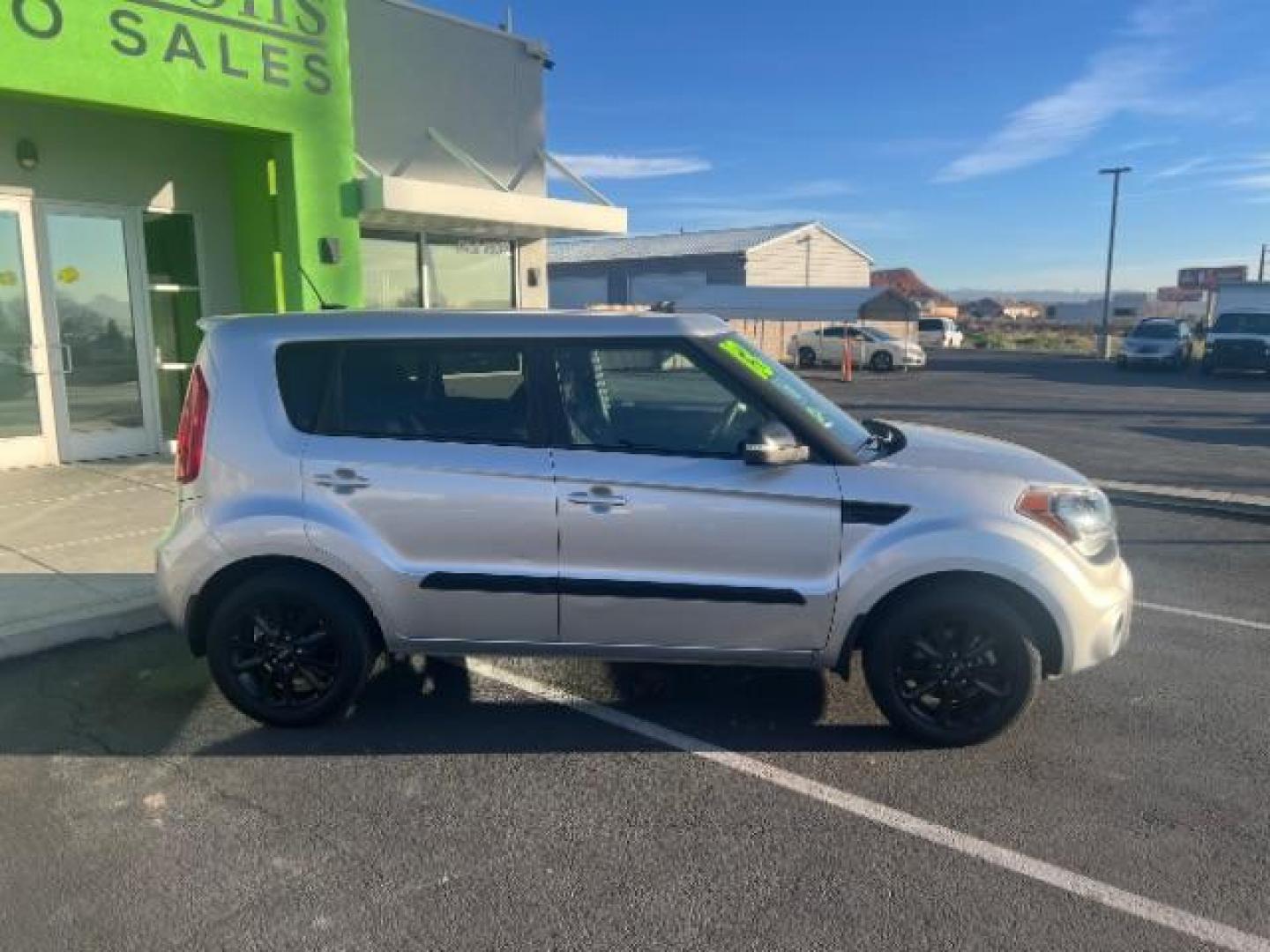 2013 Bright Silver Metallic /Black Kia Soul + (KNDJT2A66D7) with an 2L I-4 DOHC engine, Automatic transmission, located at 1865 East Red Hills Pkwy, St. George, 84770, (435) 628-0023, 37.120850, -113.543640 - We specialize in helping ALL people get the best financing available. No matter your credit score, good, bad or none we can get you an amazing rate. Had a bankruptcy, divorce, or repossessions? We give you the green light to get your credit back on the road. Low down and affordable payments that fit - Photo#7