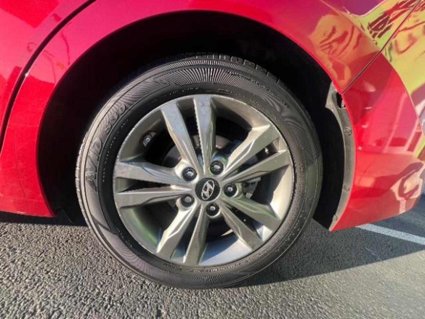 2018 Scarlet Red /Black Hyundai Elantra SEL (5NPD84LF4JH) with an Nu 2L I-4 DOHC engine, Automatic transmission, located at 1865 East Red Hills Pkwy, St. George, 84770, (435) 628-0023, 37.120850, -113.543640 - We specialize in helping ALL people get the best financing available. No matter your credit score, good, bad or none we can get you an amazing rate. Had a bankruptcy, divorce, or repossessions? We give you the green light to get your credit back on the road. Low down and affordable payments that fit - Photo#10